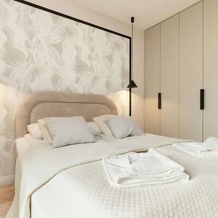 Apartmán Luxury With Parking And Air Conditioning In By Renters Prestige *