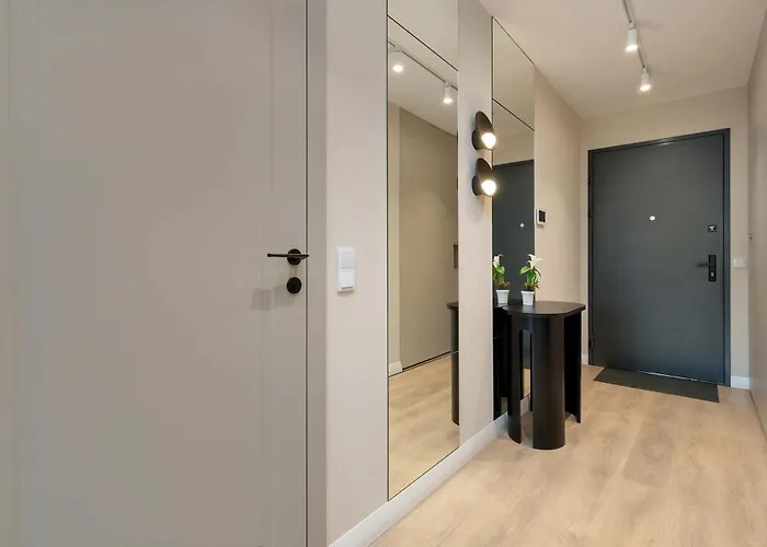 Luxury With Parking And Air Conditioning In By Renters Prestige Lägenhet