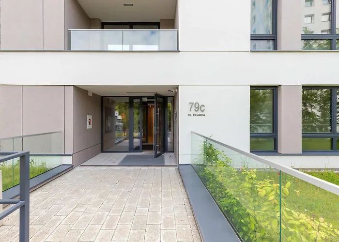 Lägenhet Luxury With Parking And Air Conditioning In By Renters Prestige *