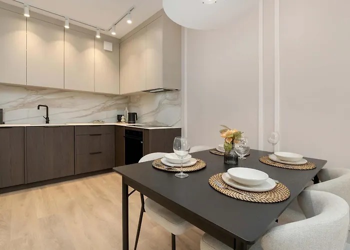 Luxury With Parking And Air Conditioning In By Renters Prestige Lägenhet Sopot