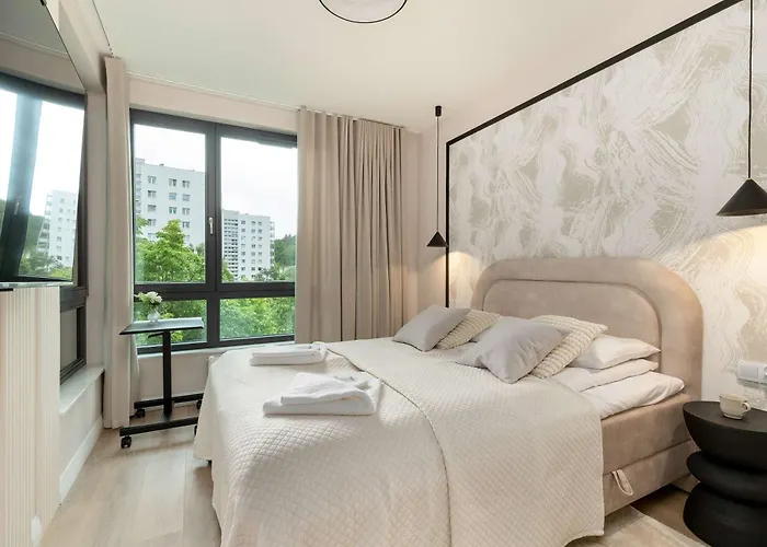 Luxury With Parking And Air Conditioning In By Renters Prestige * Sopot